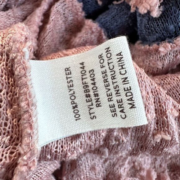 🎉5 for $40🎉 Blu Pepper Fuzzy Top Blouse Sweater Women Size L - Picture 7 of 7